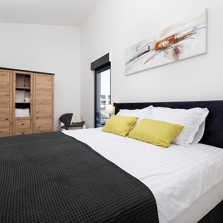 Luxury Villa Adria Apartments Krk Town Kültér fotó