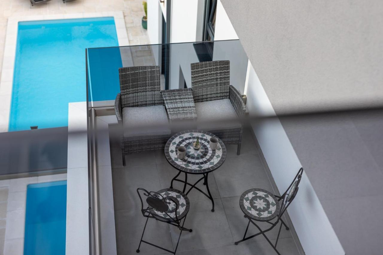 Luxury Villa Adria Apartments Krk Town Kültér fotó
