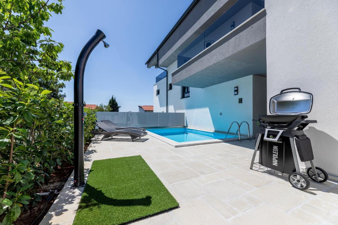Luxury Villa Adria Apartments Krk Town Kültér fotó