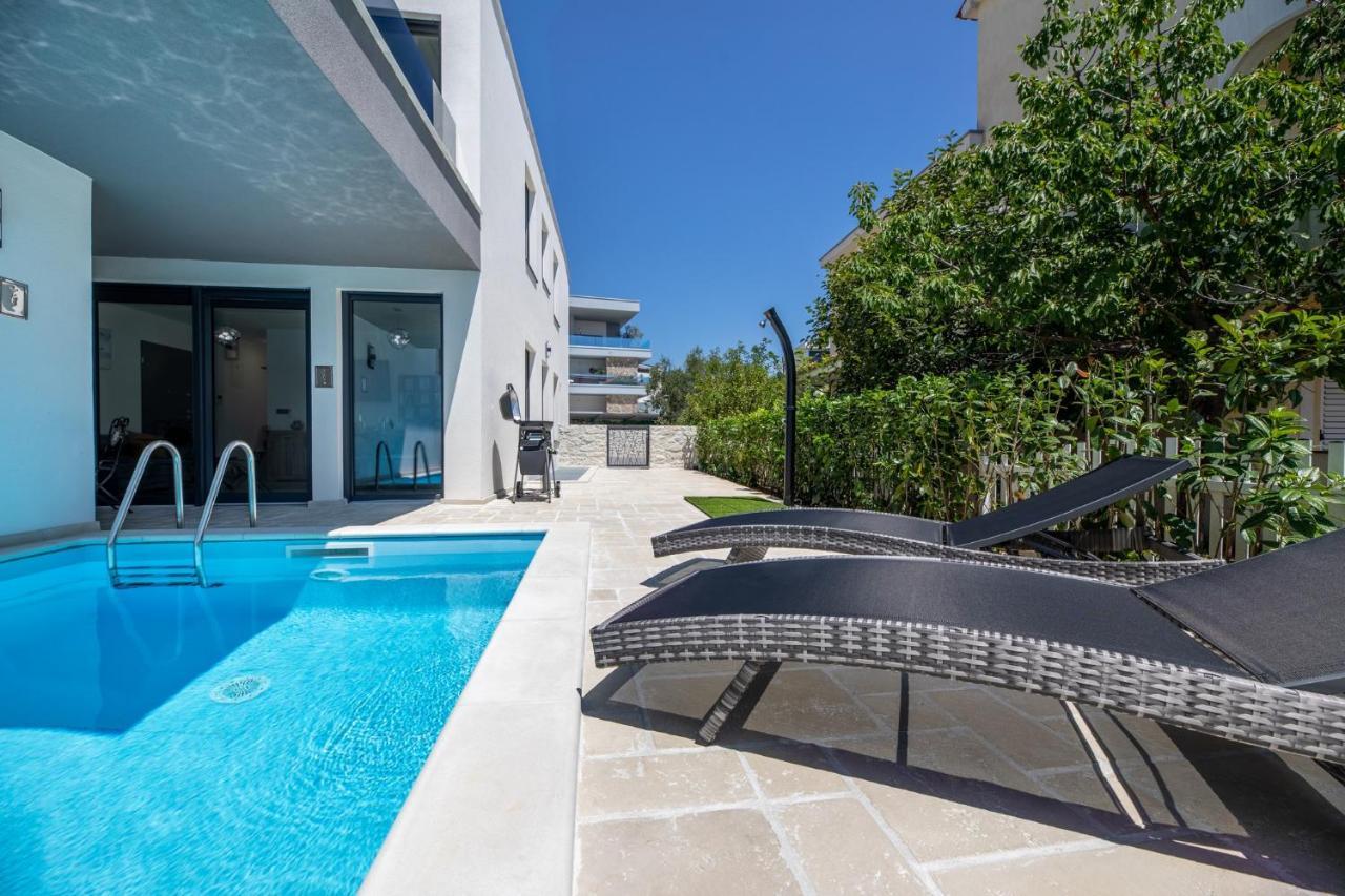 Luxury Villa Adria Apartments Krk Town Kültér fotó