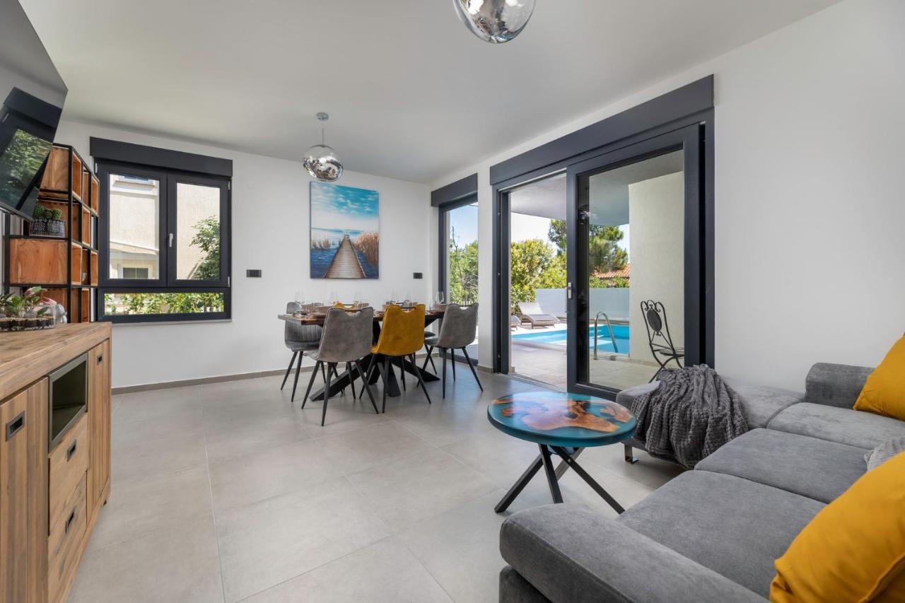 Luxury Villa Adria Apartments Krk Town Kültér fotó