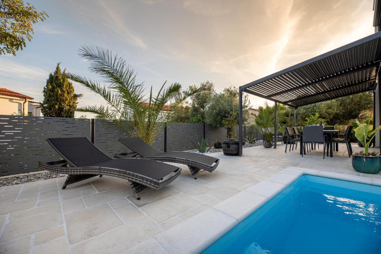 Luxury Villa Adria Apartments Krk Town Kültér fotó