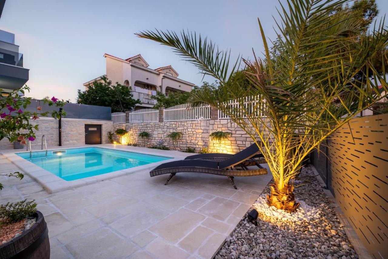 Luxury Villa Adria Apartments Krk Town Kültér fotó
