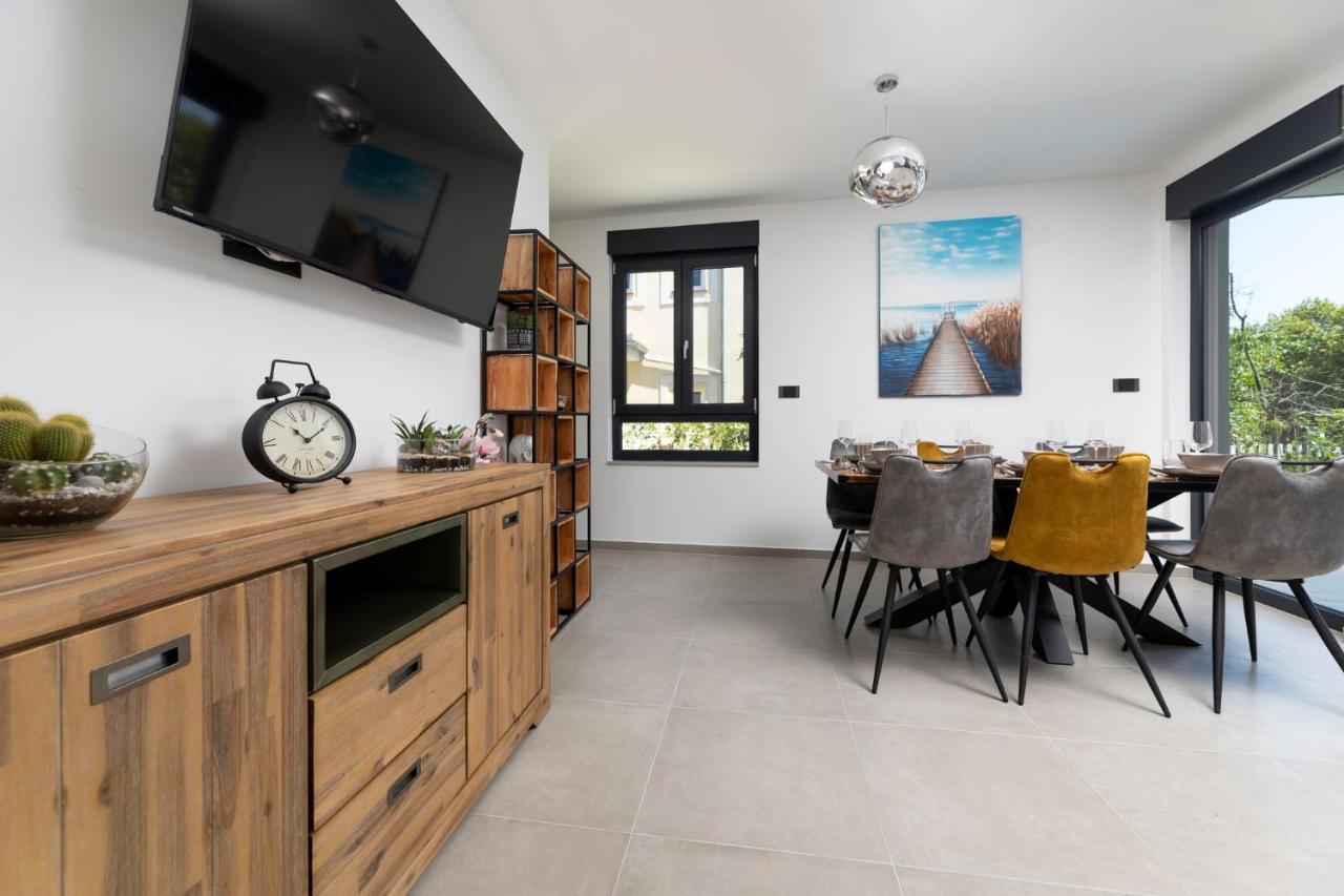 Luxury Villa Adria Apartments Krk Town Kültér fotó