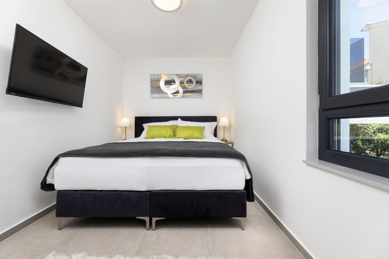 Luxury Villa Adria Apartments Krk Town Kültér fotó