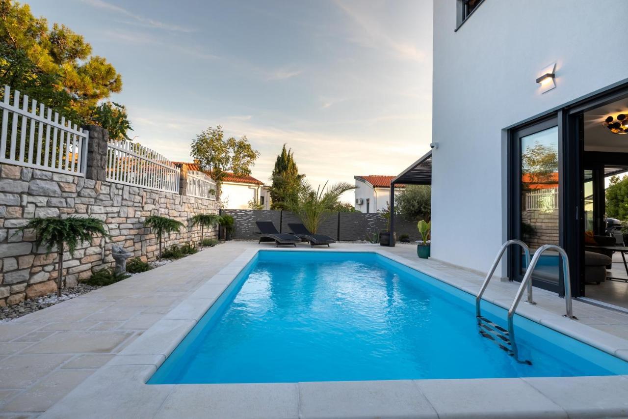 Luxury Villa Adria Apartments Krk Town Kültér fotó