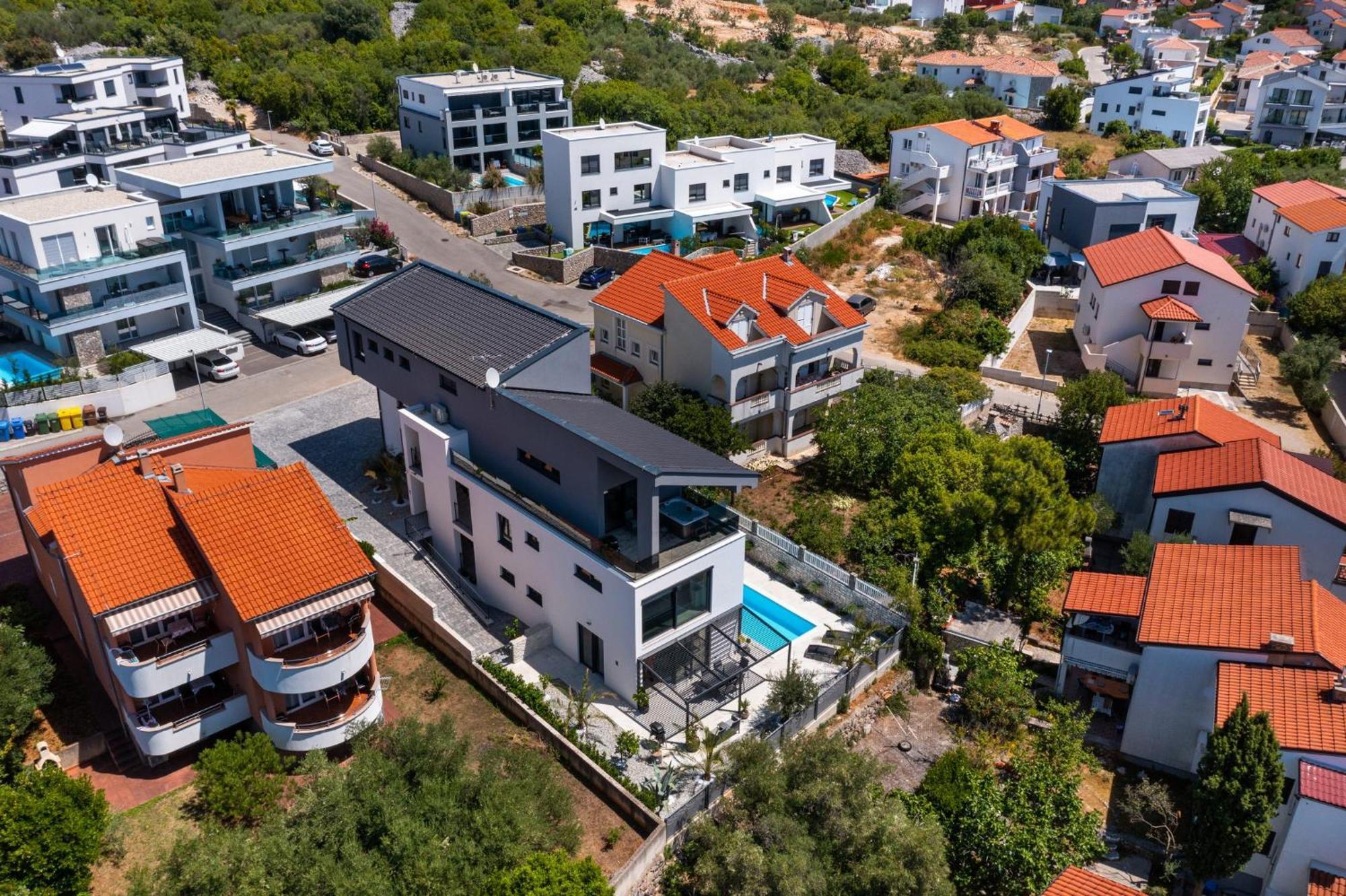 Luxury Villa Adria Apartments Krk Town Kültér fotó
