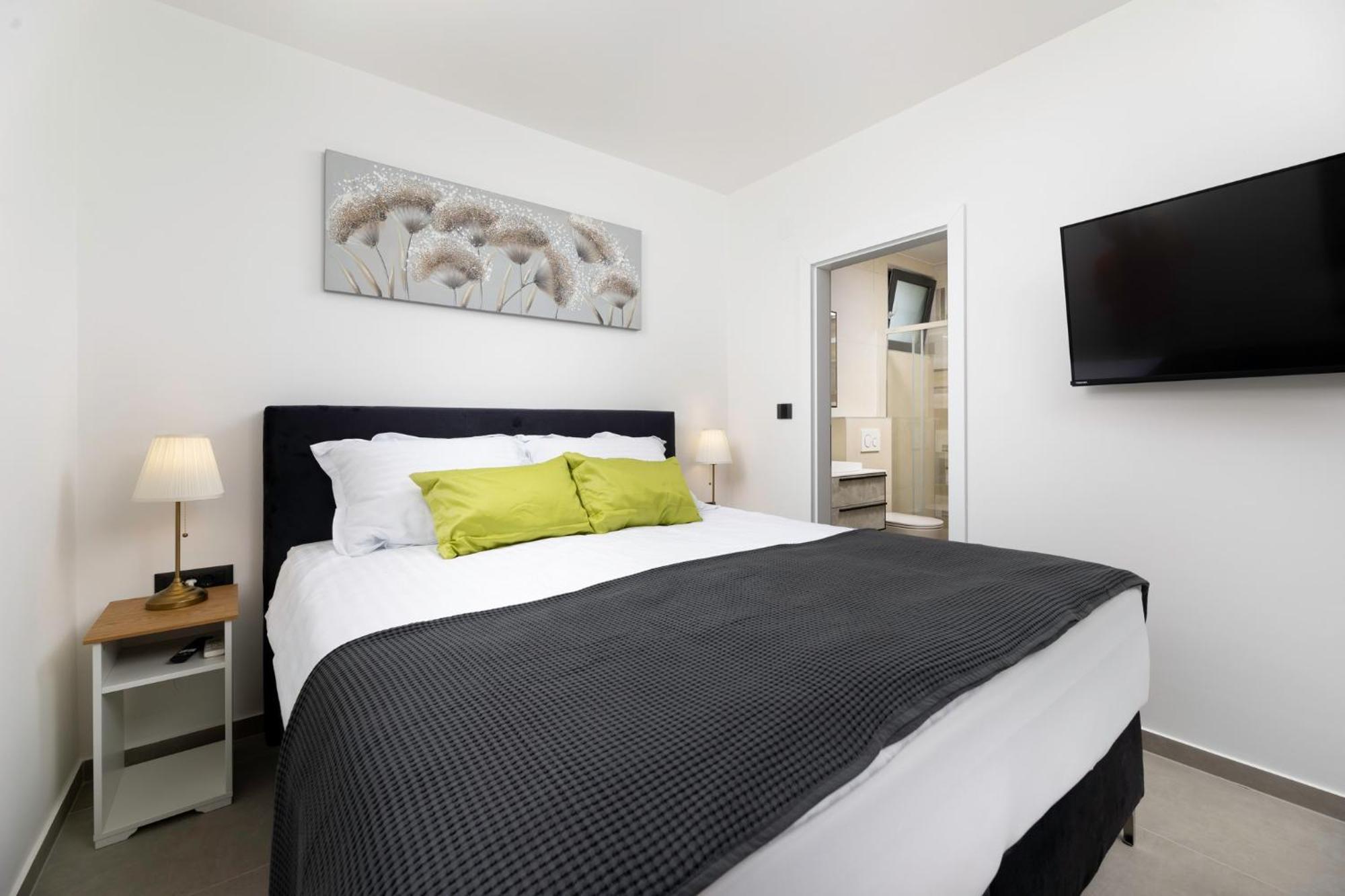 Luxury Villa Adria Apartments Krk Town Kültér fotó